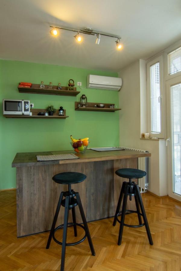 Green Paradise Square Apartment Skopje Eksteriør billede