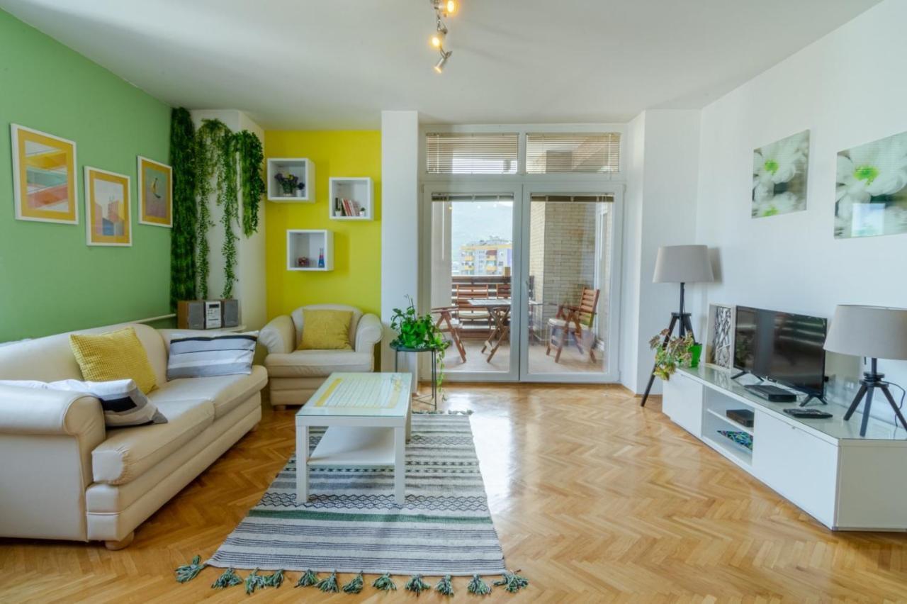 Green Paradise Square Apartment Skopje Eksteriør billede