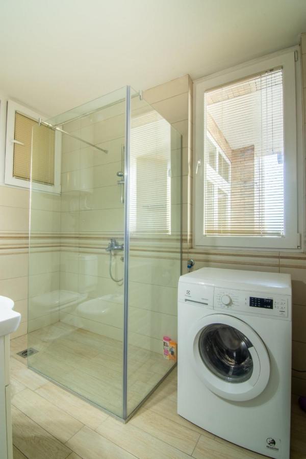 Green Paradise Square Apartment Skopje Eksteriør billede